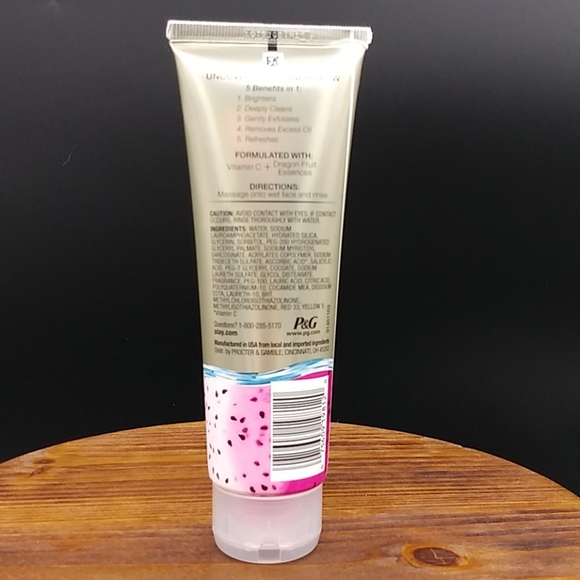 Olay Scrubs 5 in 1 clean Pore Perfecting - Picture 2 of 4